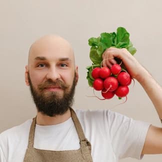 Kolya Efimov with radish