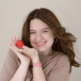 Tanya Zhdanova with radish